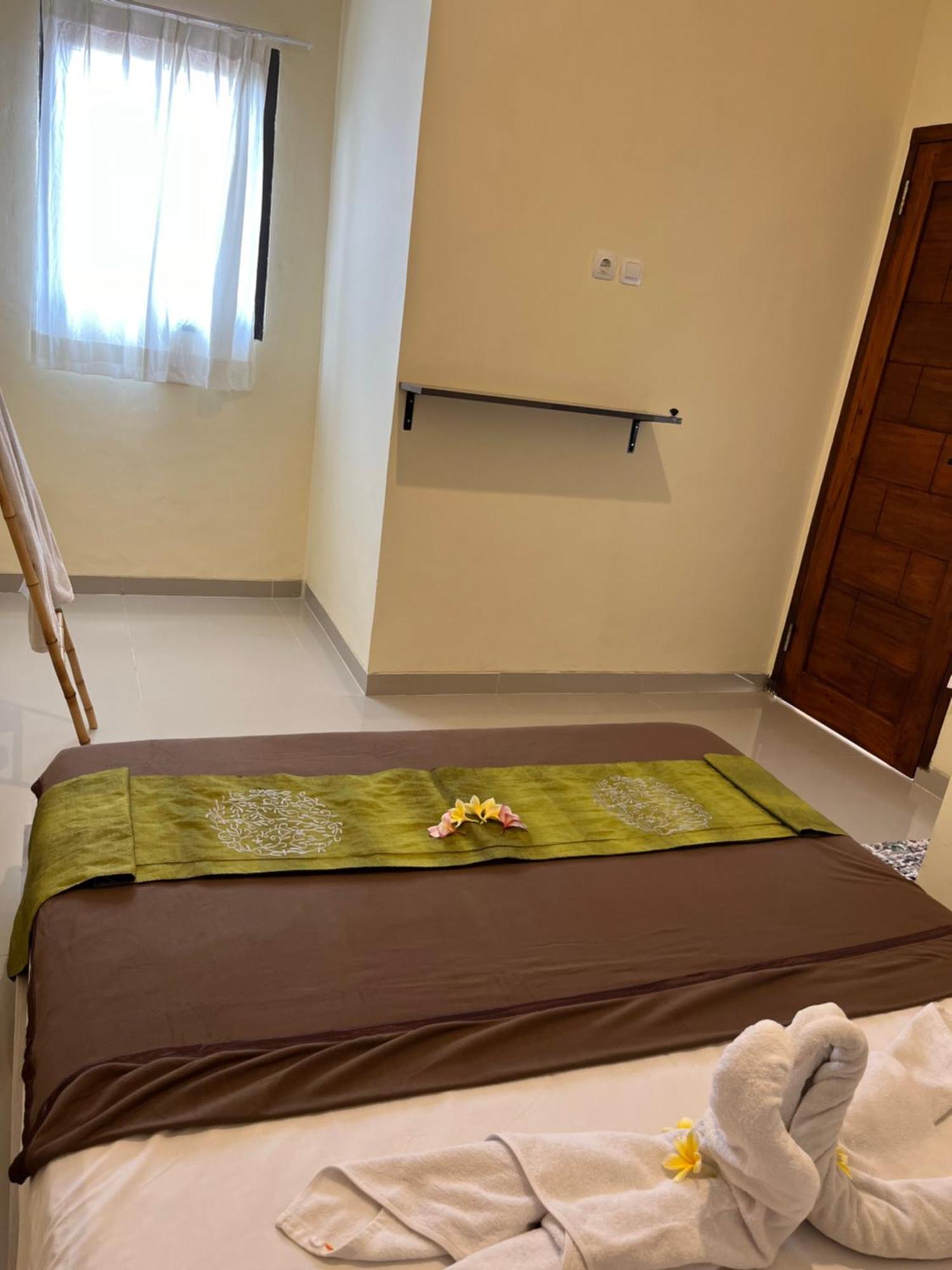 Lionk Bali House Bed & Breakfast Ubud  Exterior photo