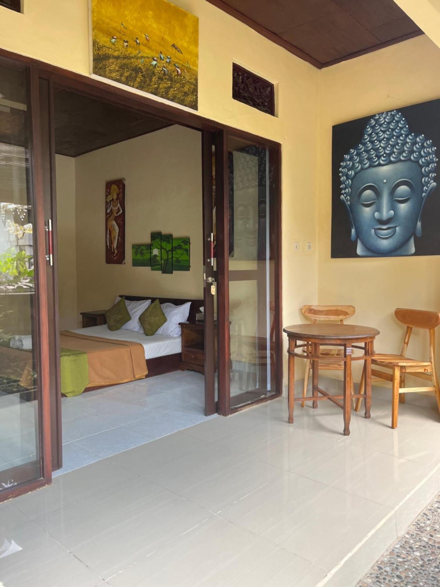Lionk Bali House Bed & Breakfast Ubud  Exterior photo