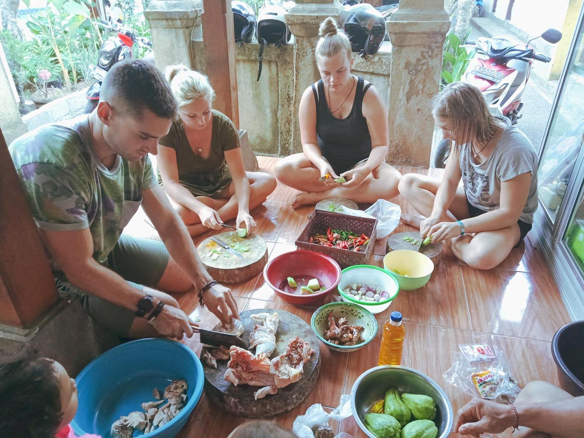 Lionk Bali House Bed & Breakfast Ubud  Exterior photo
