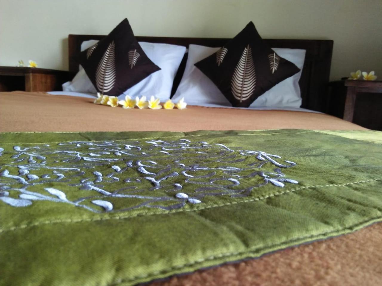 Lionk Bali House Bed & Breakfast Ubud  Exterior photo