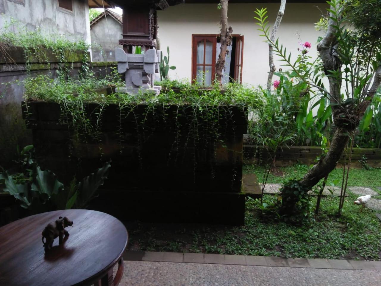 Lionk Bali House Bed & Breakfast Ubud  Exterior photo
